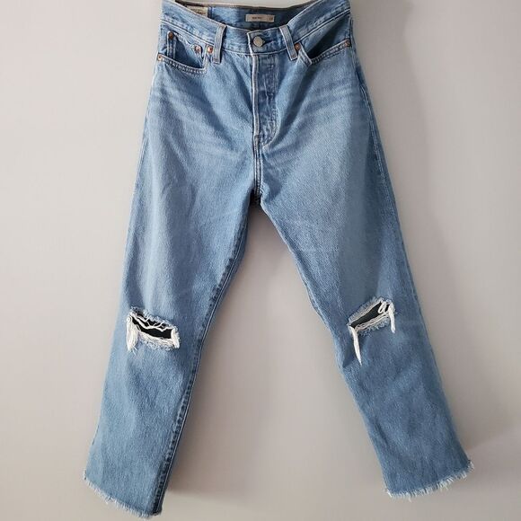Levi's Wedgie Straight Fit Distressed Fray Hem Ankle Jeans Size 29 - Picture 2 of 7